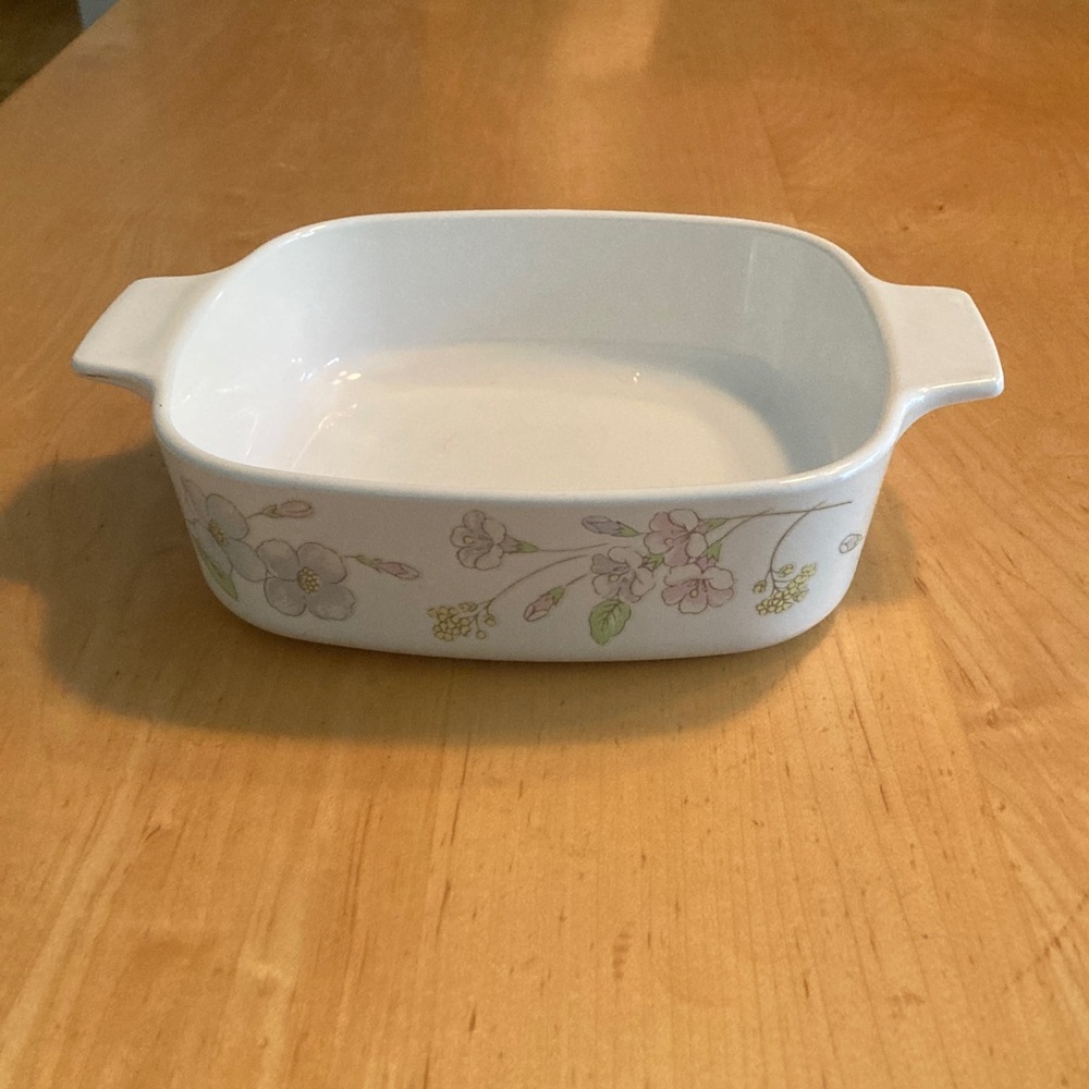 Vintage  Corningware White Floral Baking Dish 1 liter